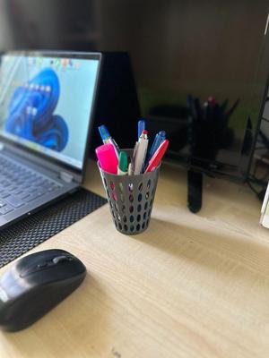 pen holder