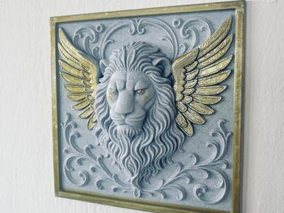 Lion head with wings Colored gold ART/Decoration 