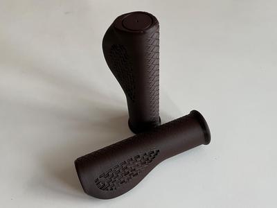 Ergonomic bike grips