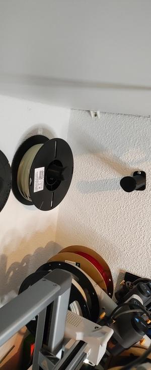 wall hanging spool holder