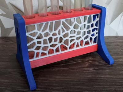 Test tube holder in Voronoi design