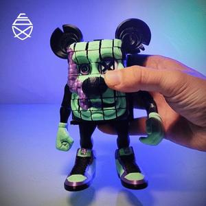 Pixel Mouse + Body holder