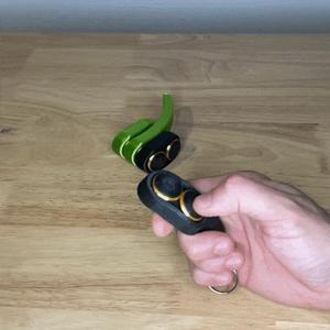 Puck Flip - Magnetic Fidget Toy