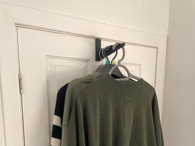 Over door hanger rack V2