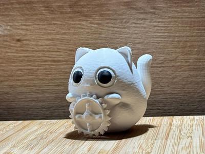 GearCat - A Lucky Cat with a Mechanical Twist
