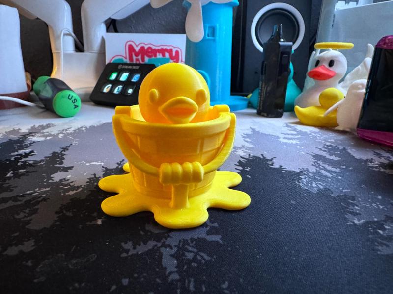 Bucket Duck Splash!