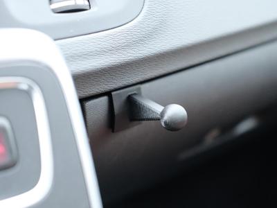 Ball mount phone holder - Volvo V60/S60
