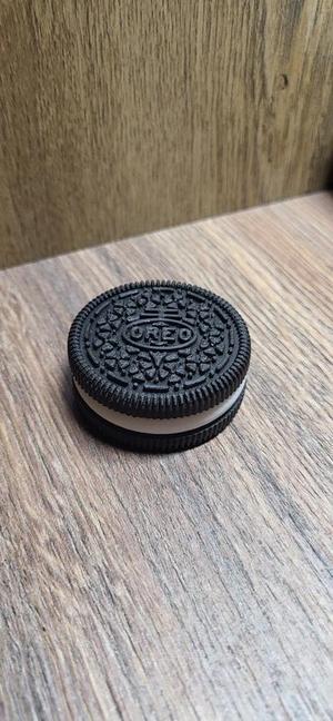 Oreo please don't eat