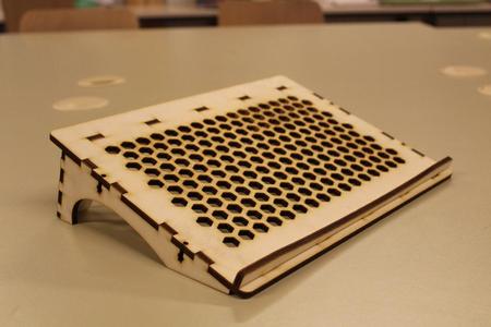 open laptop stand