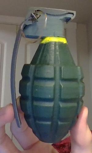 (1 Piece) WW2 MK 2 Fragmentation Grenade