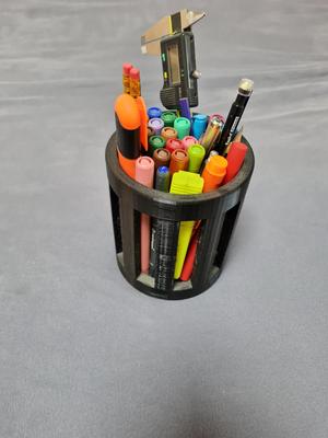 Pen holder