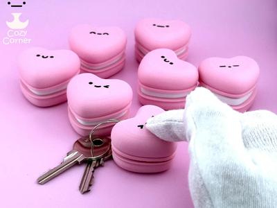 Clicky heart macaron keychain   