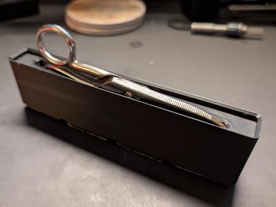 Gridfinity 4x0.5x5u/6u - Klein Scissors Holder