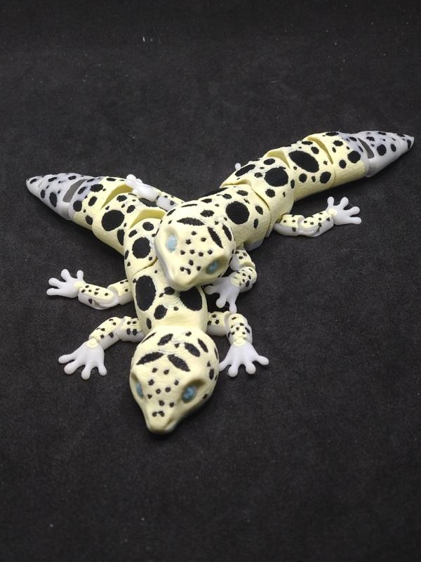 Articulated Leopard Gecko Toy