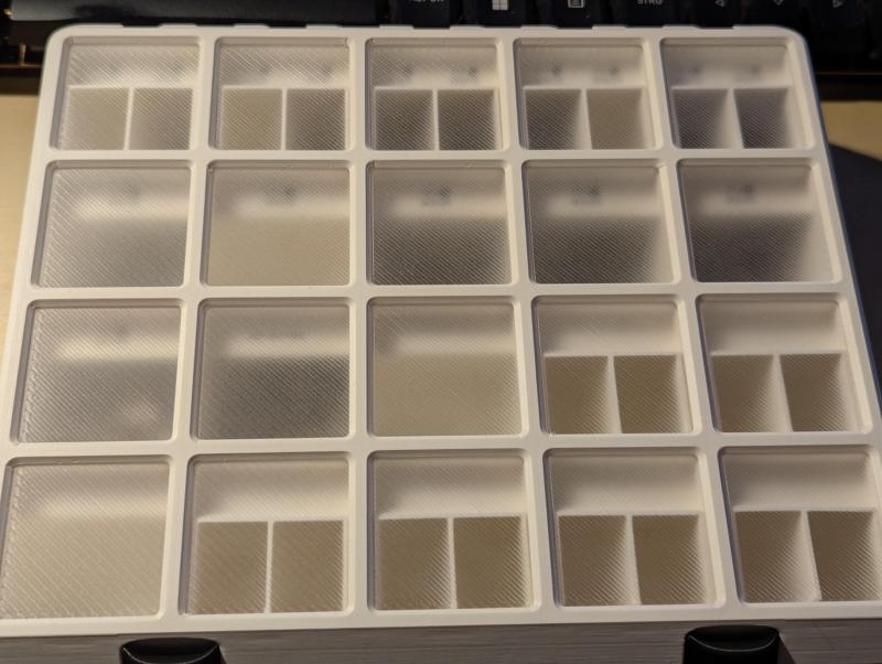 5x4 window insert with single-layer recesses