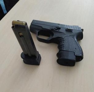Zoraki 906 +1 extended magazine plate