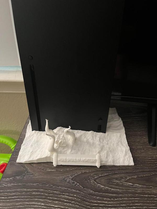 "Here There Be Monsters" Kraken Xbox Series X Dock