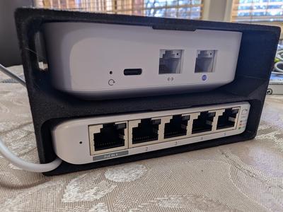 Shelf Stack for Unifi FX (Unifi UX) and Unifi Flex Mini (Unifi USW-Flex-Mini)