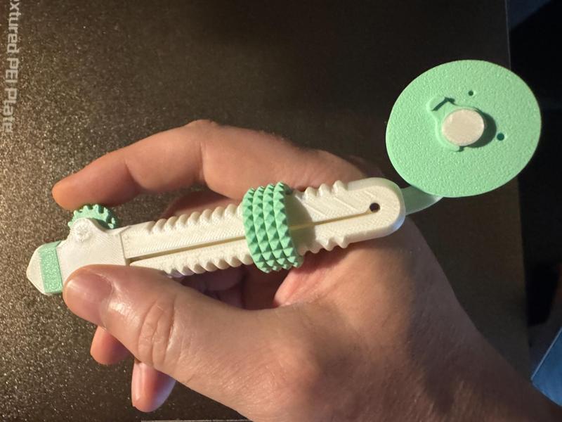 Ergonomic Ajustable solder tool - Solder Scroll