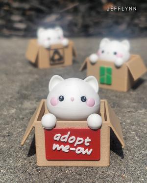 Cat in a Box - Clicker Fidget Keychain