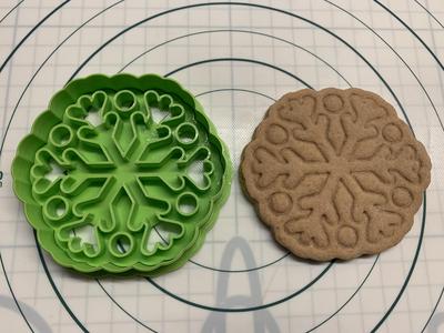 Snowflake cookie cutter
