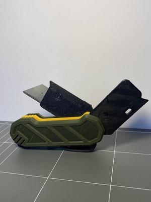 FOLDX - Foldable Multi-Tool - Whistle