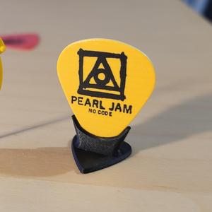 Guitar pick board piece