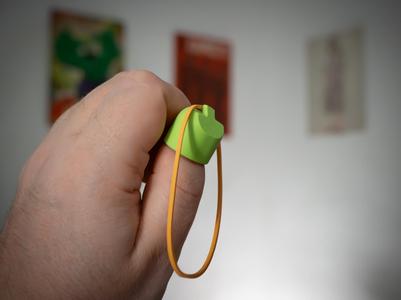 Thumb Flinger – Shoot Rubber Bands Like a Pro!