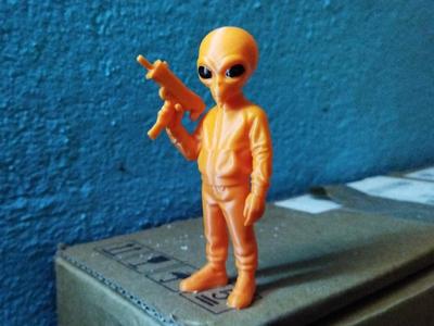 Slavic Alien with Mac-10 prepared