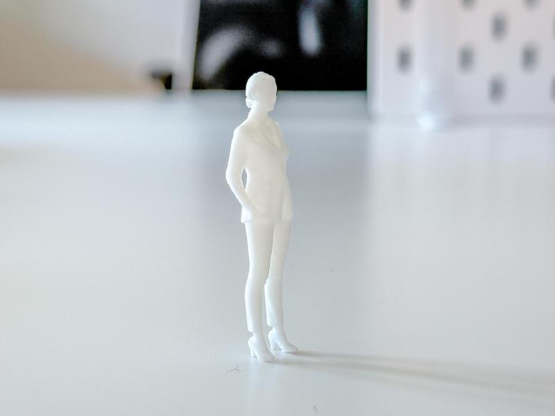 Miniature Business Woman for your Diorama