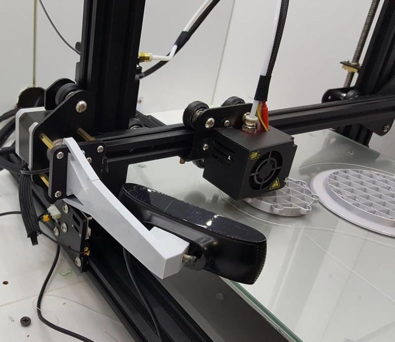 Logitech C-910 camera mount for Creality CR-10 printer