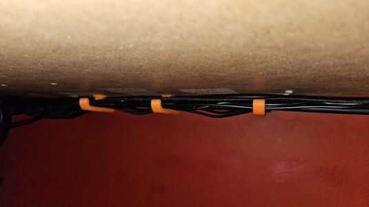 Simple Cable Hanger