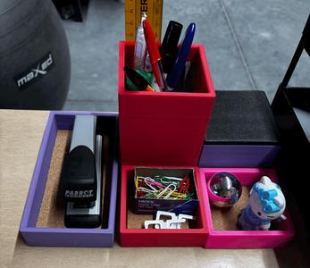 Magnetic Modular Desk Trays