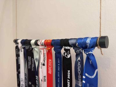 Simple Medal Hanger Stick-With connection options