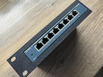 19-inch Rack TL-SG108 with packaging