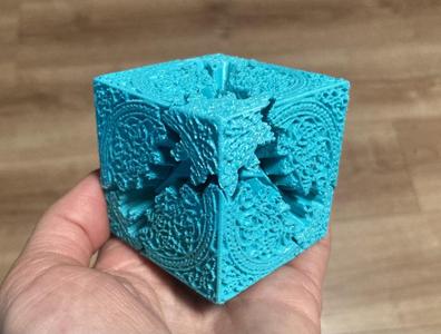 Celtic gear cube Fixed detail