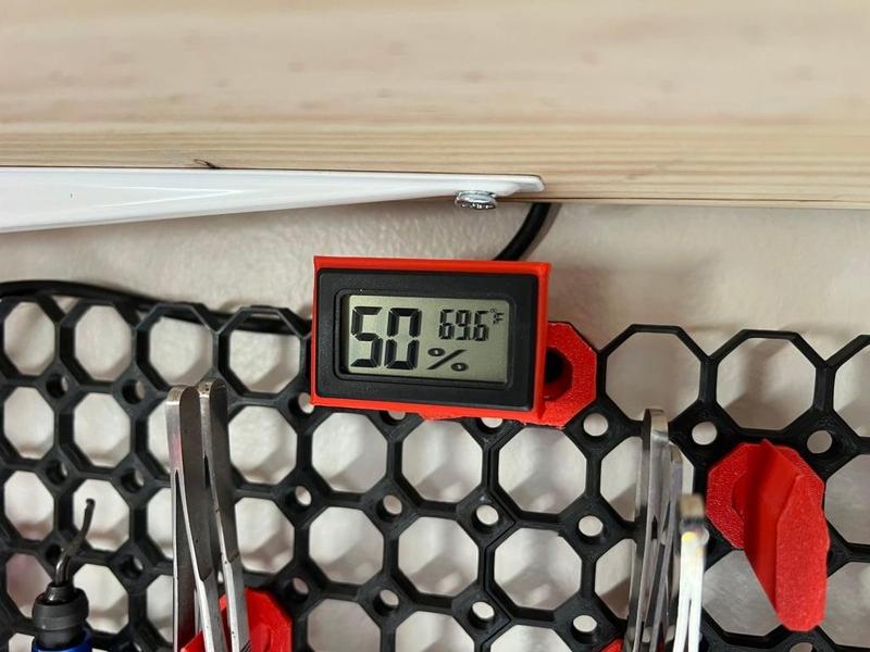 Multiboard Temp & Humidity Gauge Holder