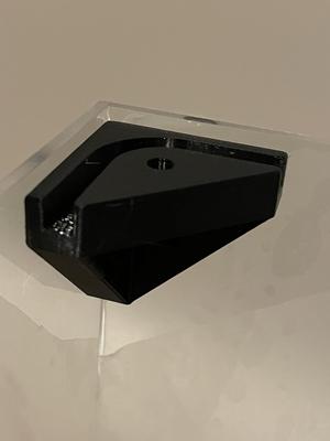 Sumo/Delack Top Corner with 5mm cable channel.