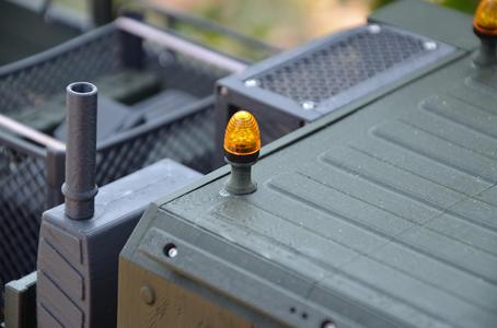 Beacon light mount