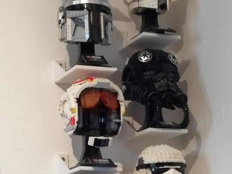 Brick Helmet display shelf