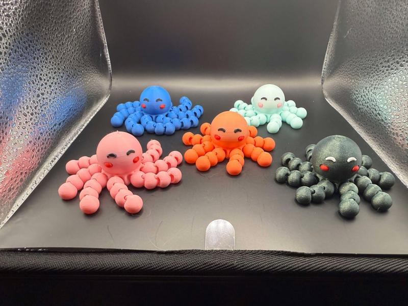 Cute Tiny Articulated Kawaii Octopus (3 Lengths Available)