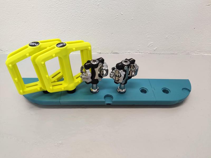 Pedal display or workshop stand