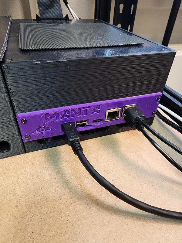 Manta Faceplate.stl