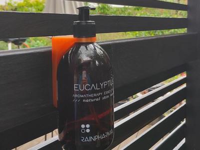 wallmounted soap bottle holder for 0,5l bottle