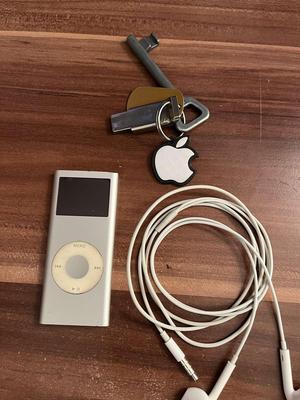 Apple přívešek na kliče