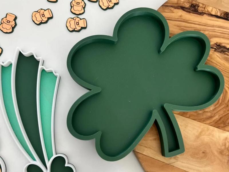 St. Patricks day shamrock tray