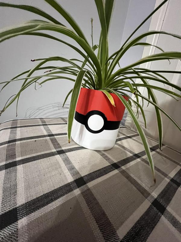 Pokeball Planter for 13cm Pots