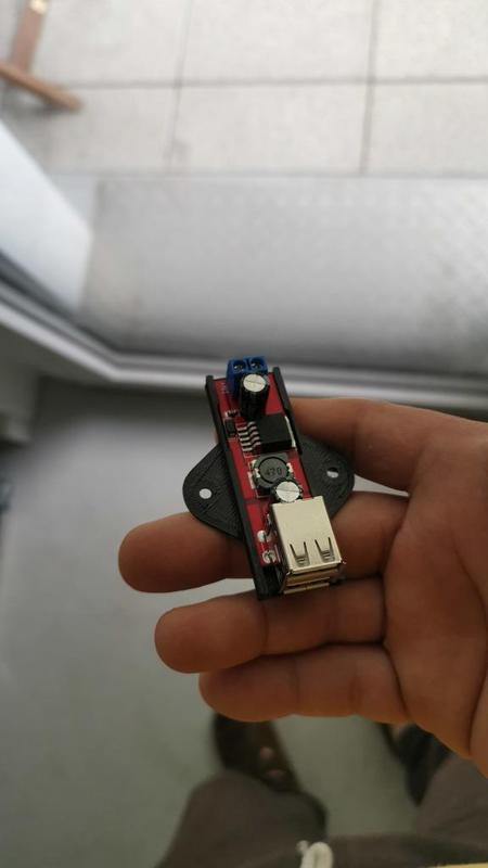 USB Buck (0-40v) LM2596 Holder
