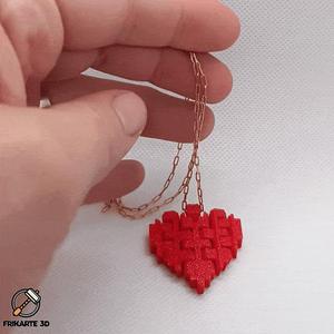 Articulated Pixel Heart Necklace – A Unique 3D-Printed Gift of Love