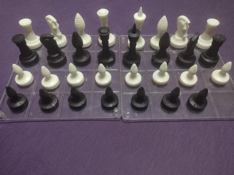 Peter Ganine "Classic" Chessmen Replicas